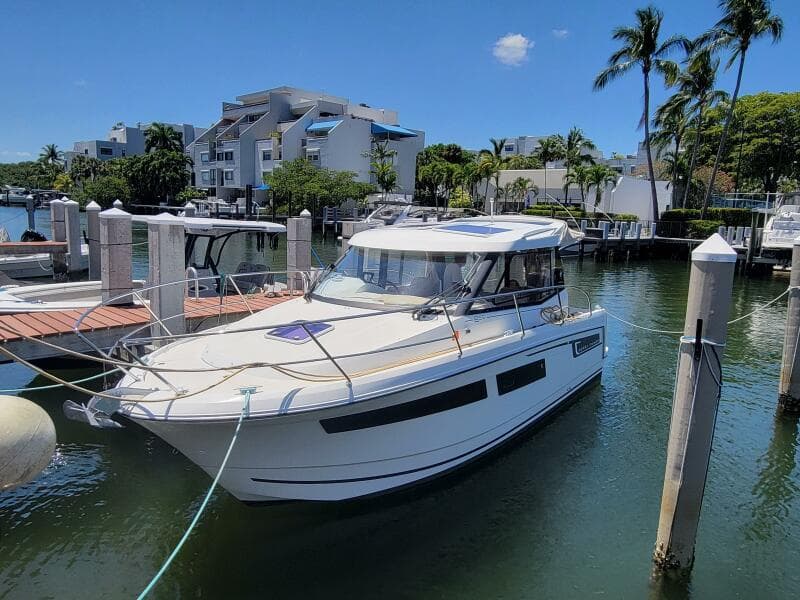 2016 Jeanneau Merry Fisher 855