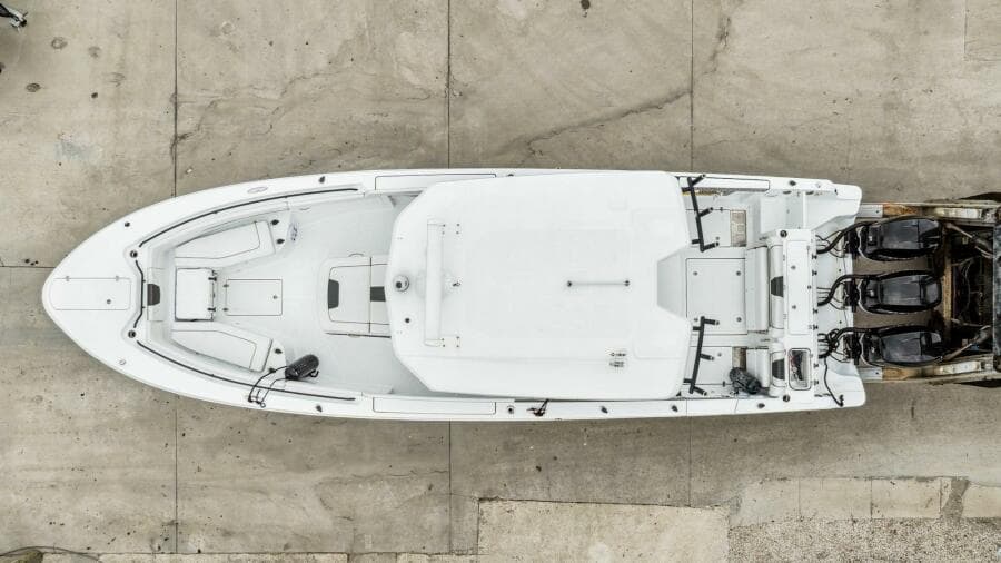 2023 Wellcraft 352 Fisherman Center Console