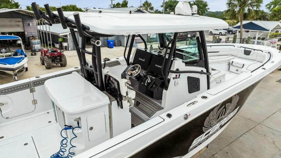 2023 Wellcraft 352 Fisherman Center Console