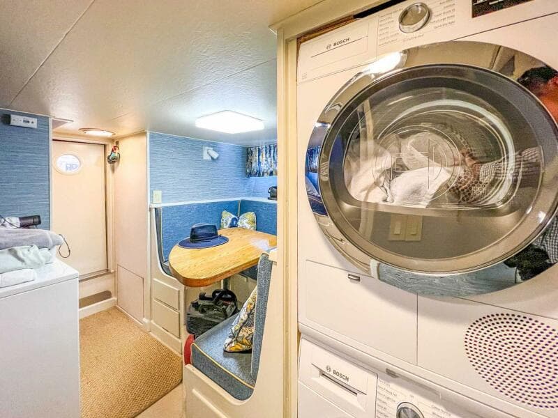 1979 Burger Raised Pilothouse