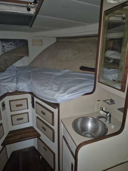 1982 Bertram 38 Convertible - Photo 33
