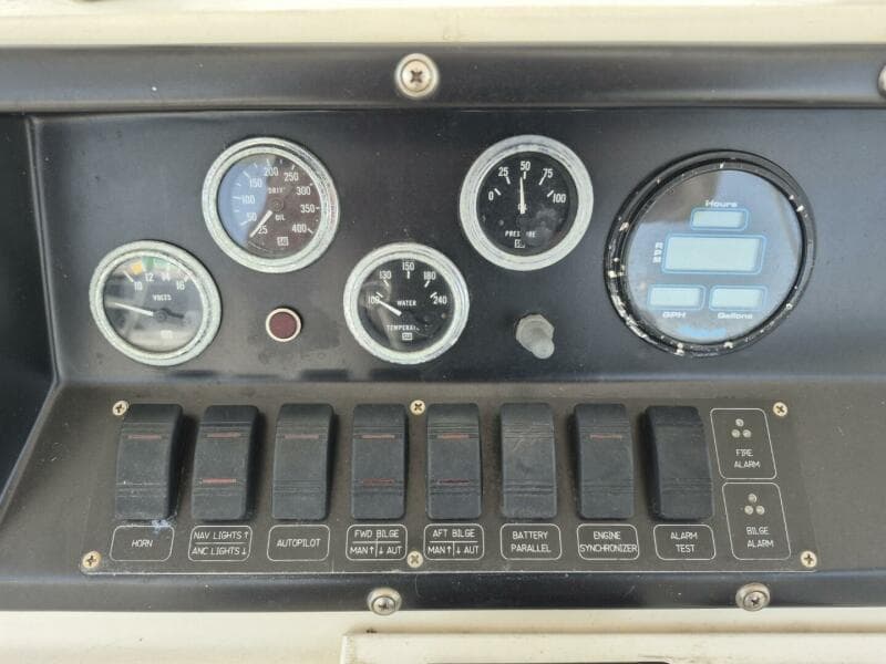 1982 Bertram 38 Convertible - Photo 43