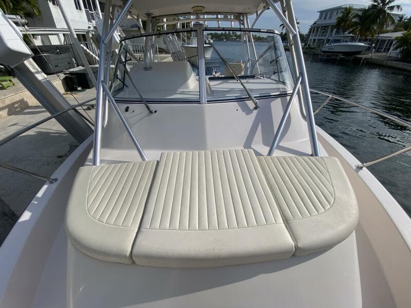 2005 Grady-White Marlin 300