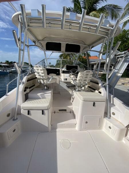 2005 Grady-White Marlin 300