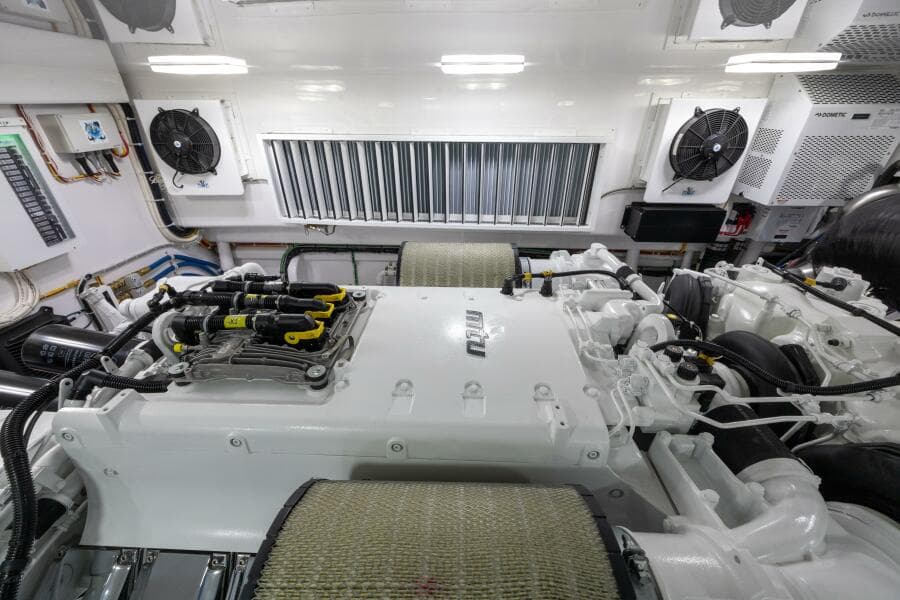 2025 82 Viking Convertible Boujie Engine Room (10)