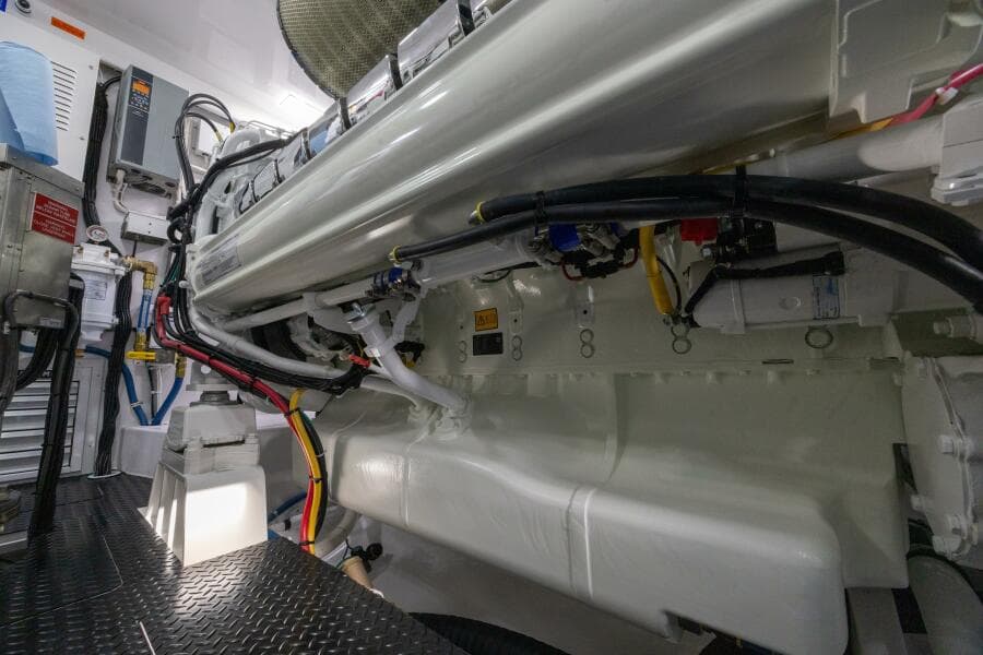 2025 82 Viking Convertible Boujie Engine Room (1)