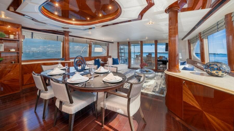 Tryst 94'/ 28.65m Lazzara