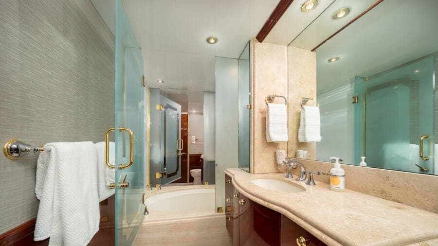 Tryst 94'/ 28.65m Lazzara