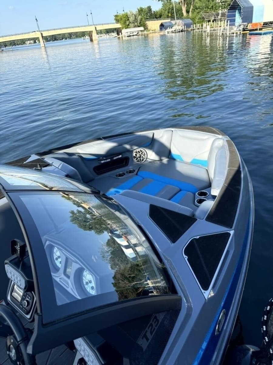 2020 Axis T23 - Photo 15