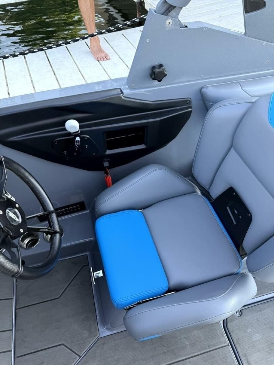 2020 Axis T23 - Photo 12
