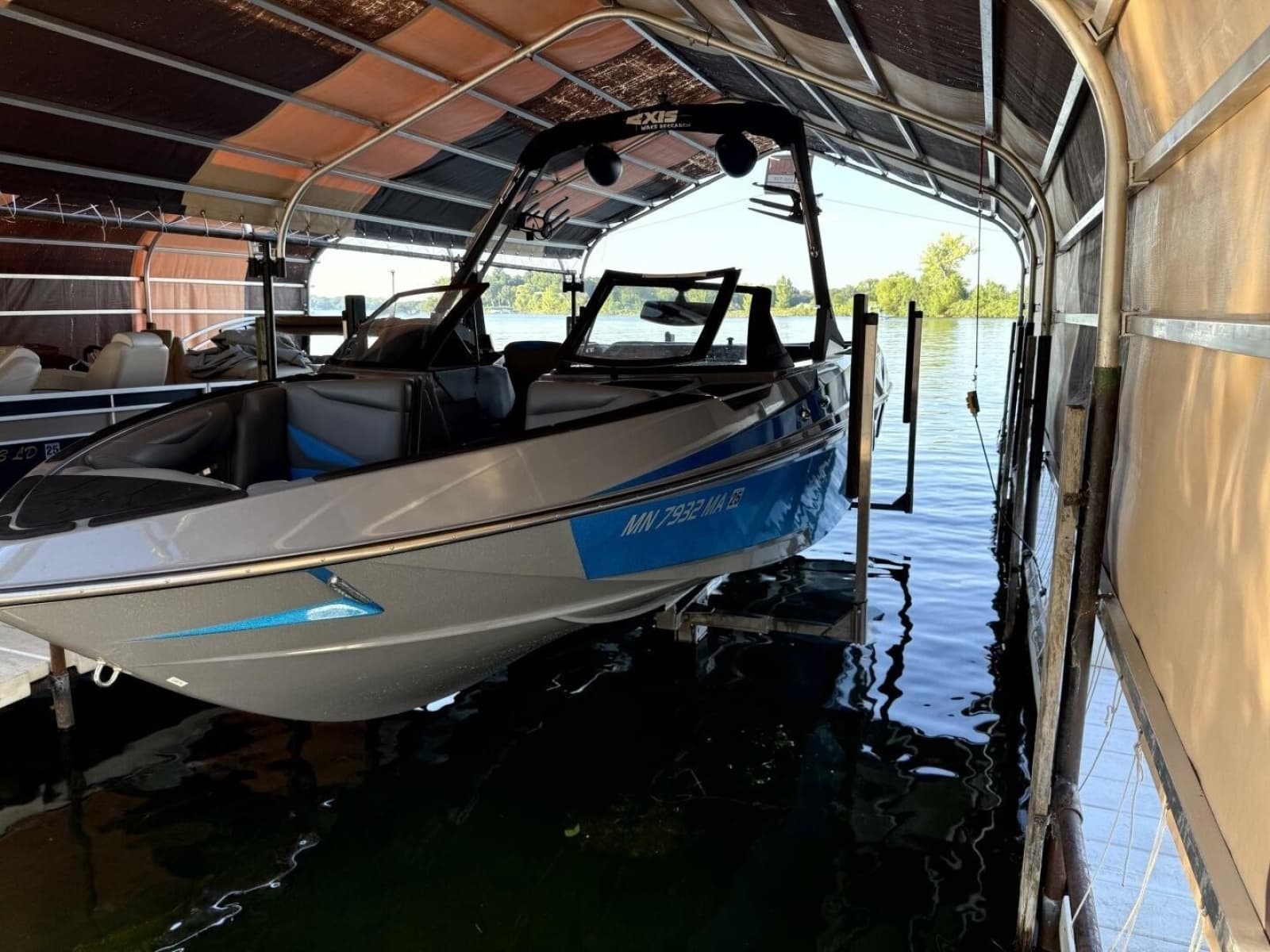 2020 Axis T23 - Photo 113