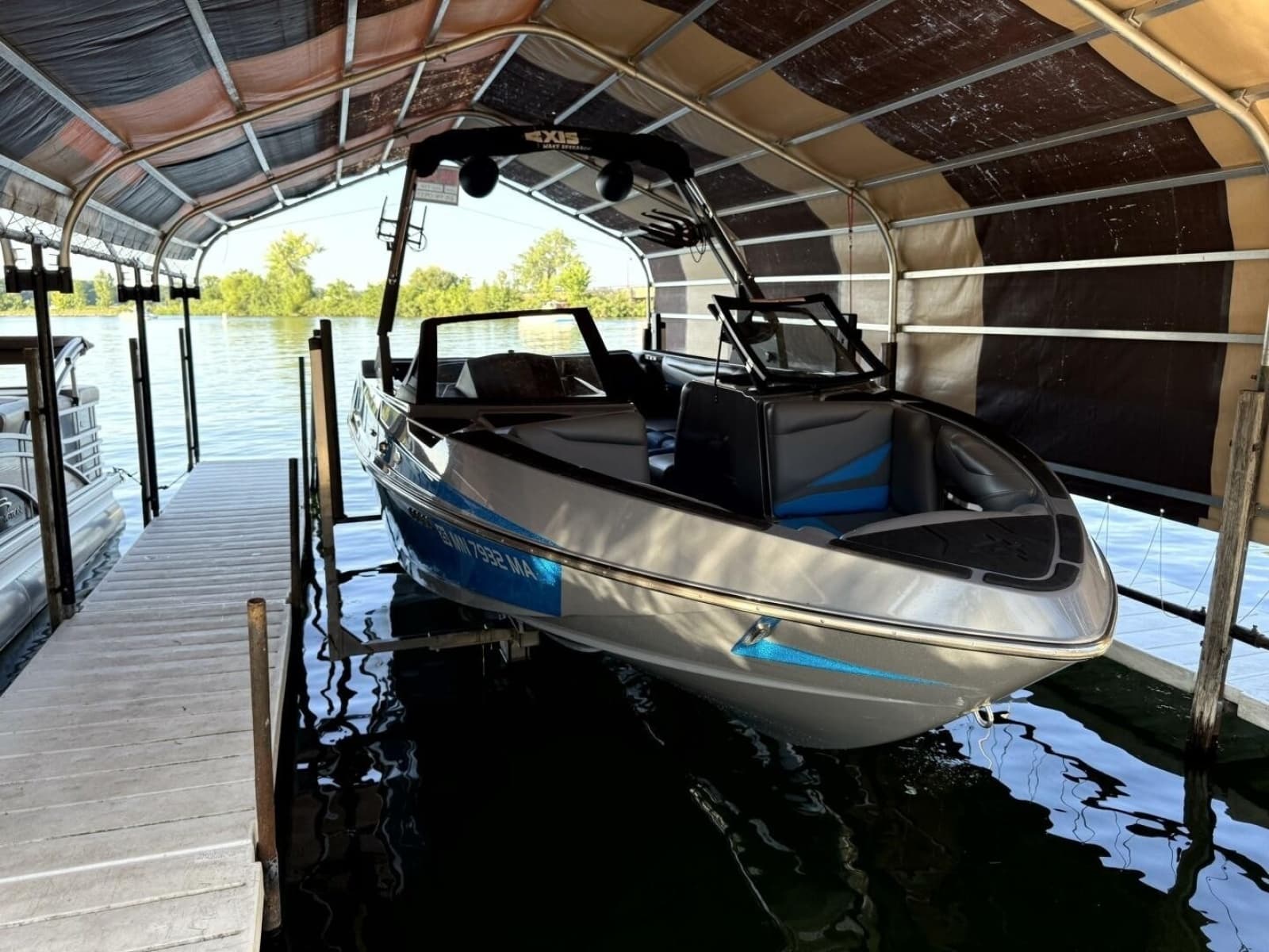 2020 Axis T23 - Photo 115