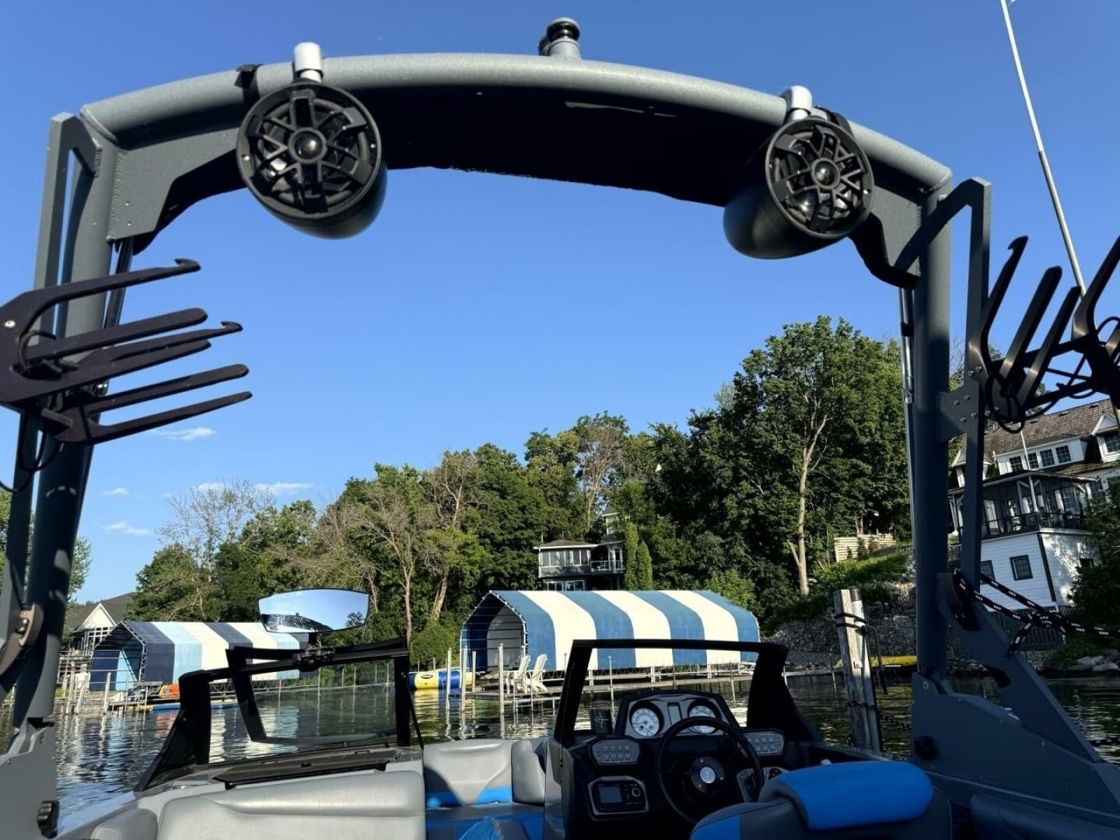 2020 Axis T23 - Photo 4