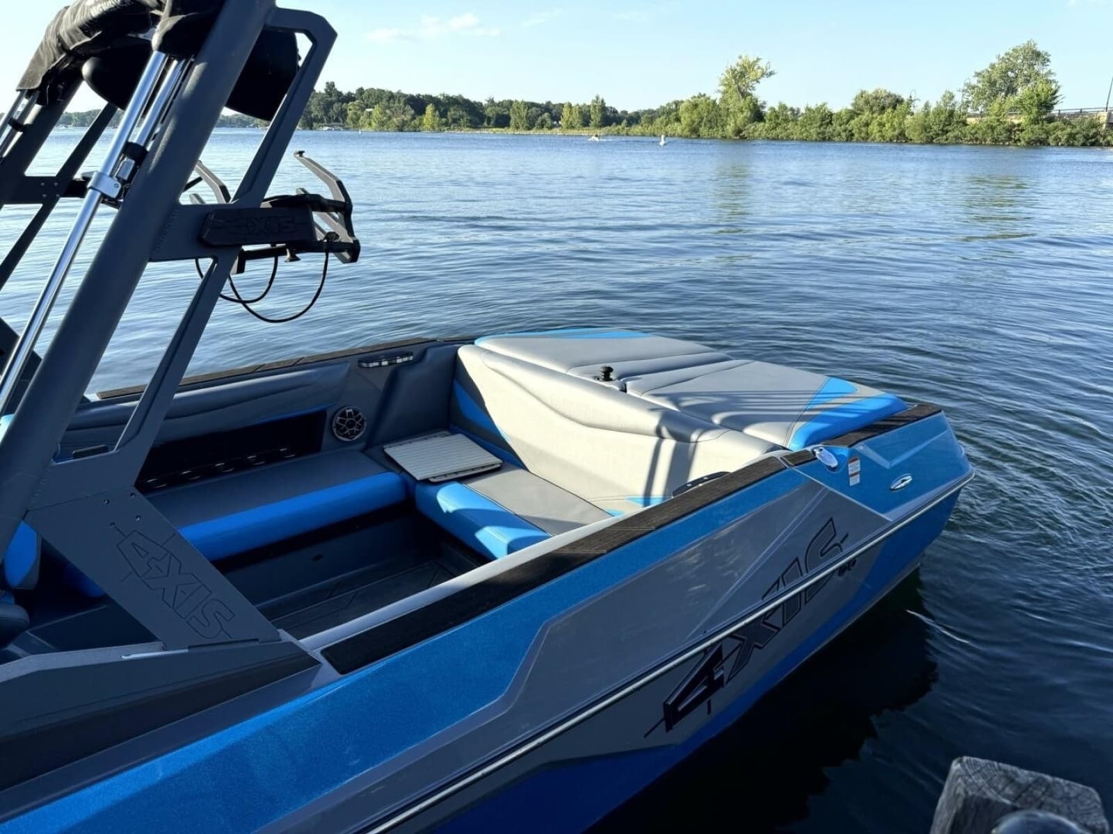 2020 Axis T23 - Photo 78