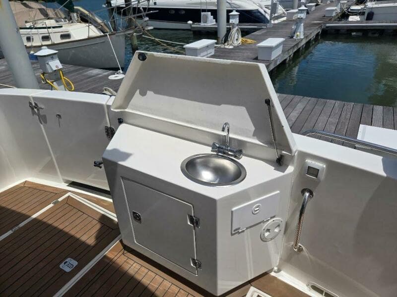 2010 American Tug 49 Limited