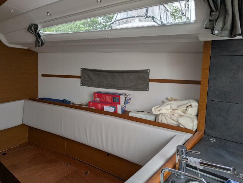 2021 Jeanneau Sun Odyssey 349