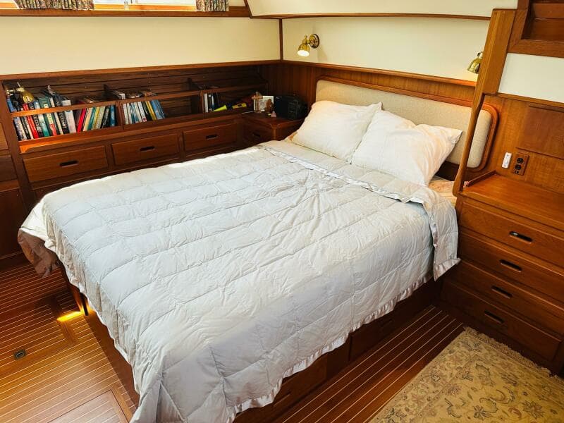 1998 Grand Banks 49 Classic