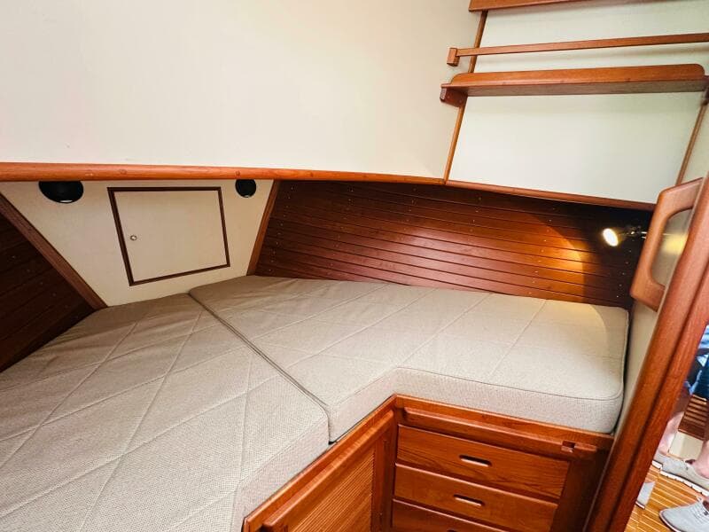 1998 Grand Banks 49 Classic