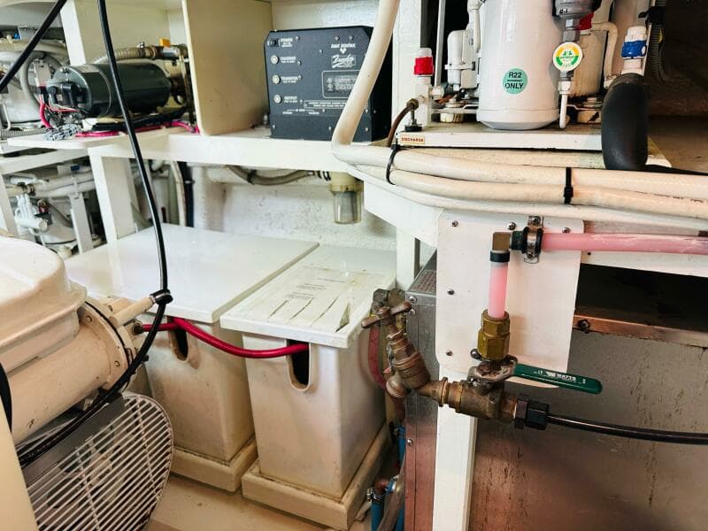 1998 Grand Banks 49 Classic