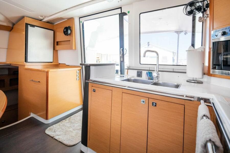 2013 Fountaine Pajot  - Photo 48