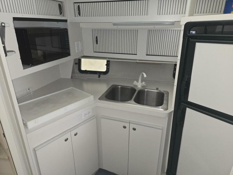 1994 Cruisers Yachts 3380