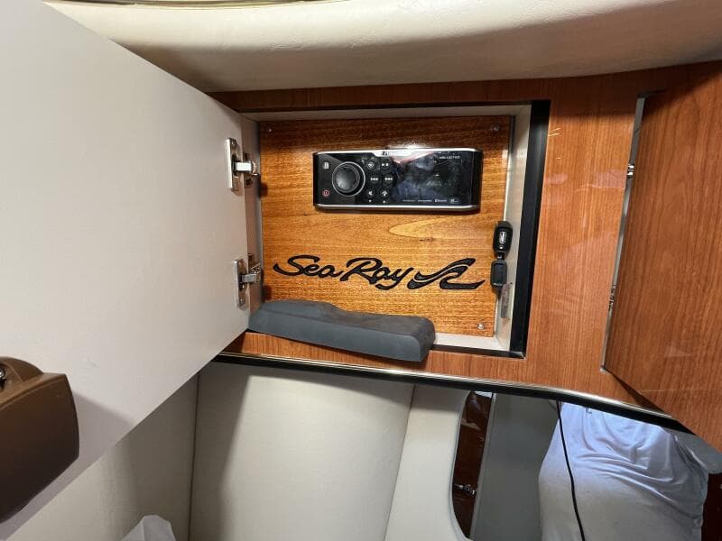 1999 Sea Ray 400 Sundancer