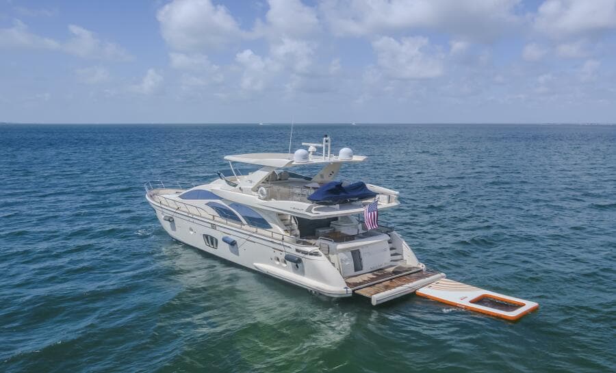 2008 Azimut 75