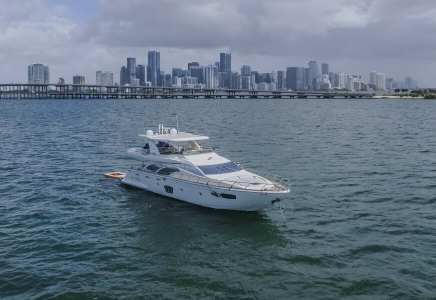 2008 Azimut 75