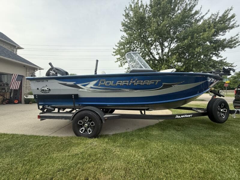 2023 Polar Kraft Frontier FRV179WT