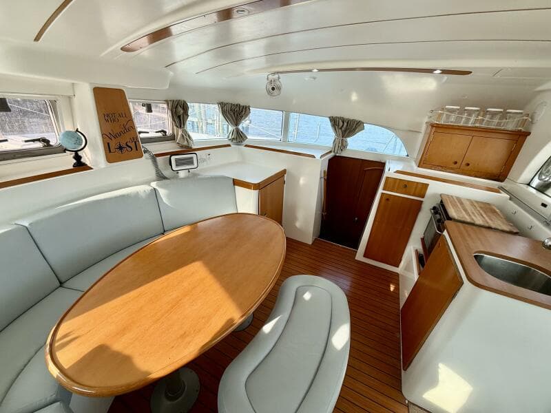 2004 Lagoon 380