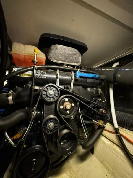 2004 Carver 360 Sport Sedan