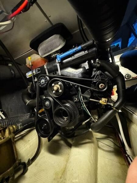 2004 Carver 360 Sport Sedan