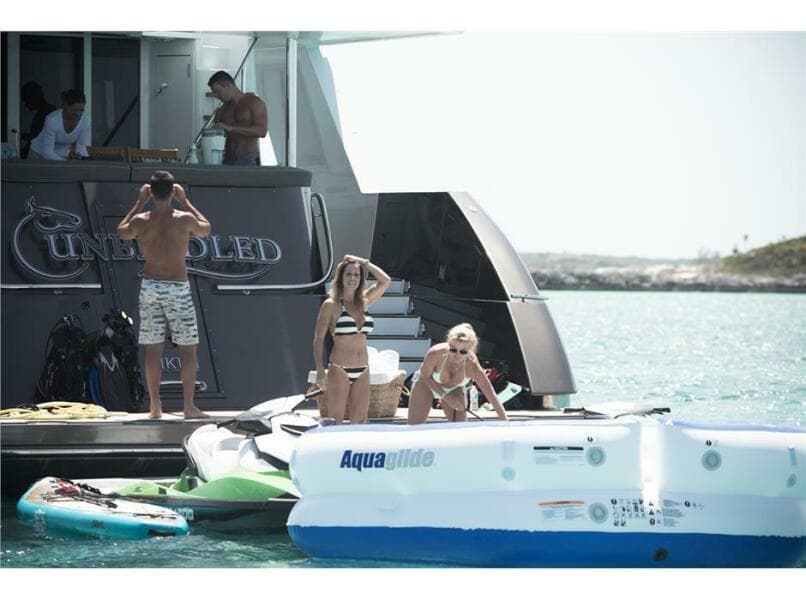 1995 Westport - Crescent Semi-Displacement