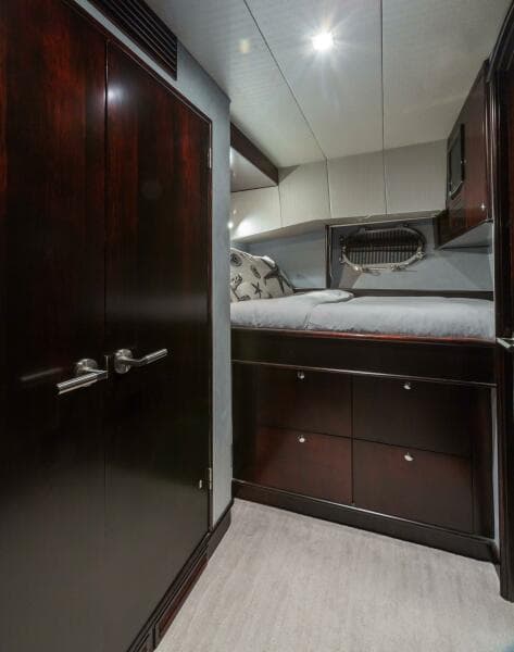 1995 Westport - Crescent Semi-Displacement