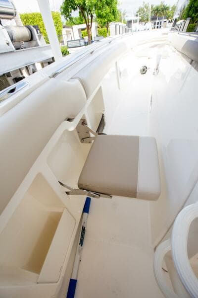 2023 Boston Whaler 380 Outrage