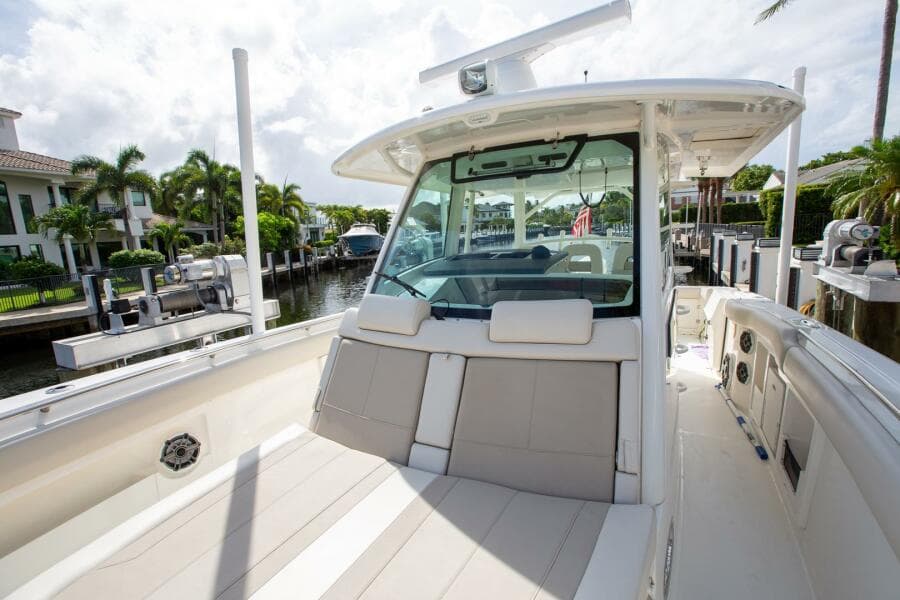 2023 Boston Whaler 380 Outrage