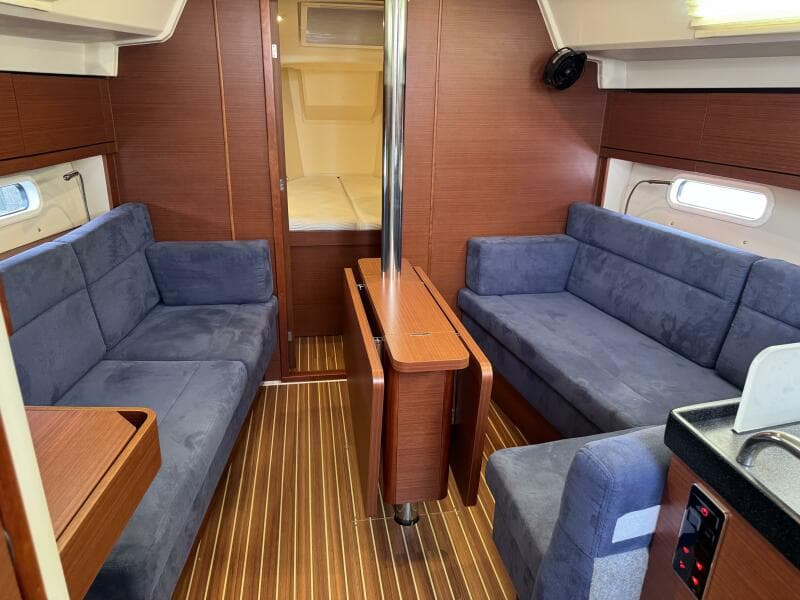 2018 Hanse 348