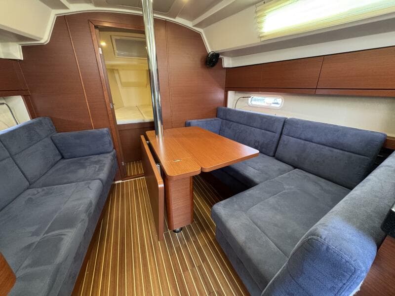 2018 Hanse 348