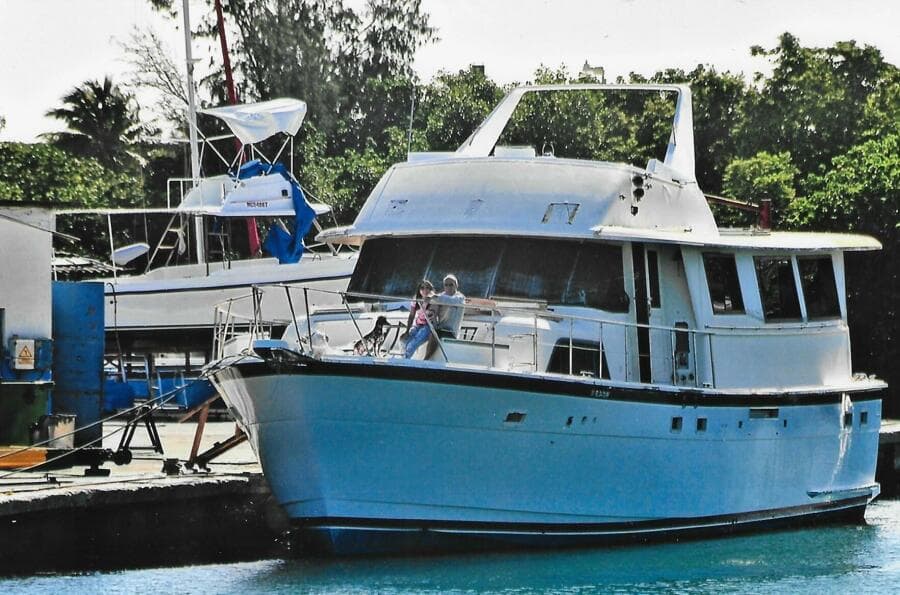 1982 Hatteras 