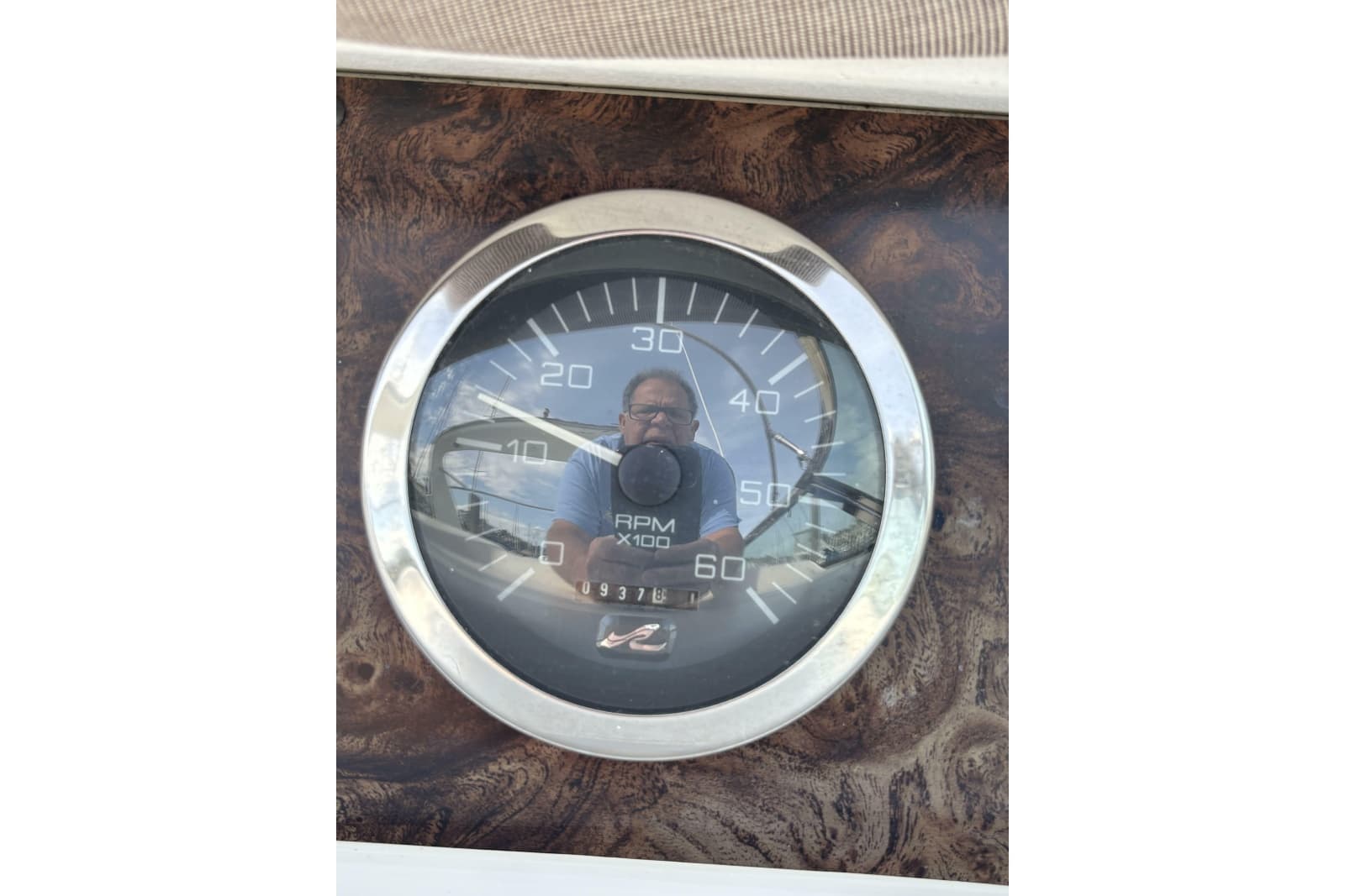 1997 Sea Ray 370 Sundancer - Photo 17