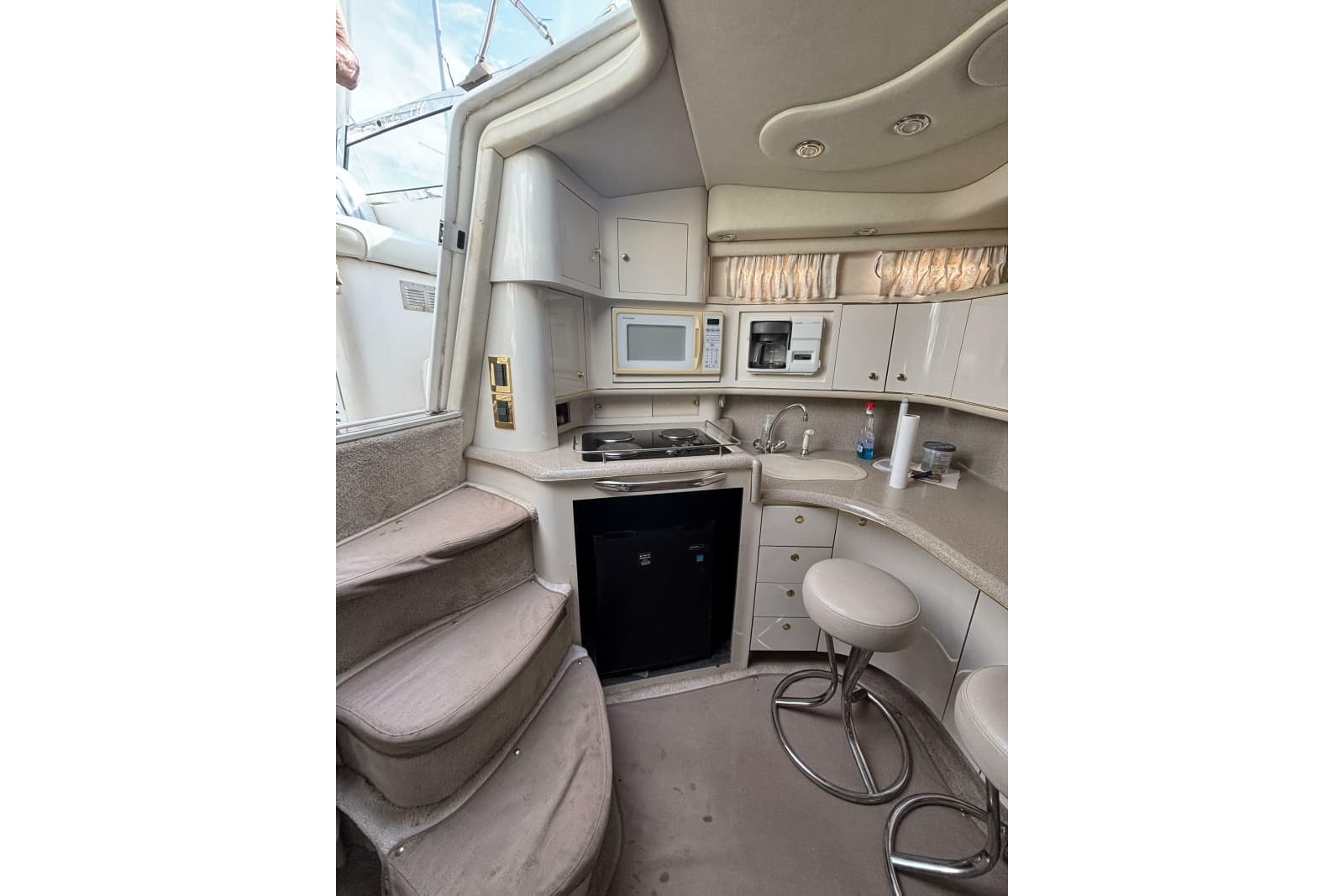 1997 Sea Ray 370 Sundancer - Photo 75