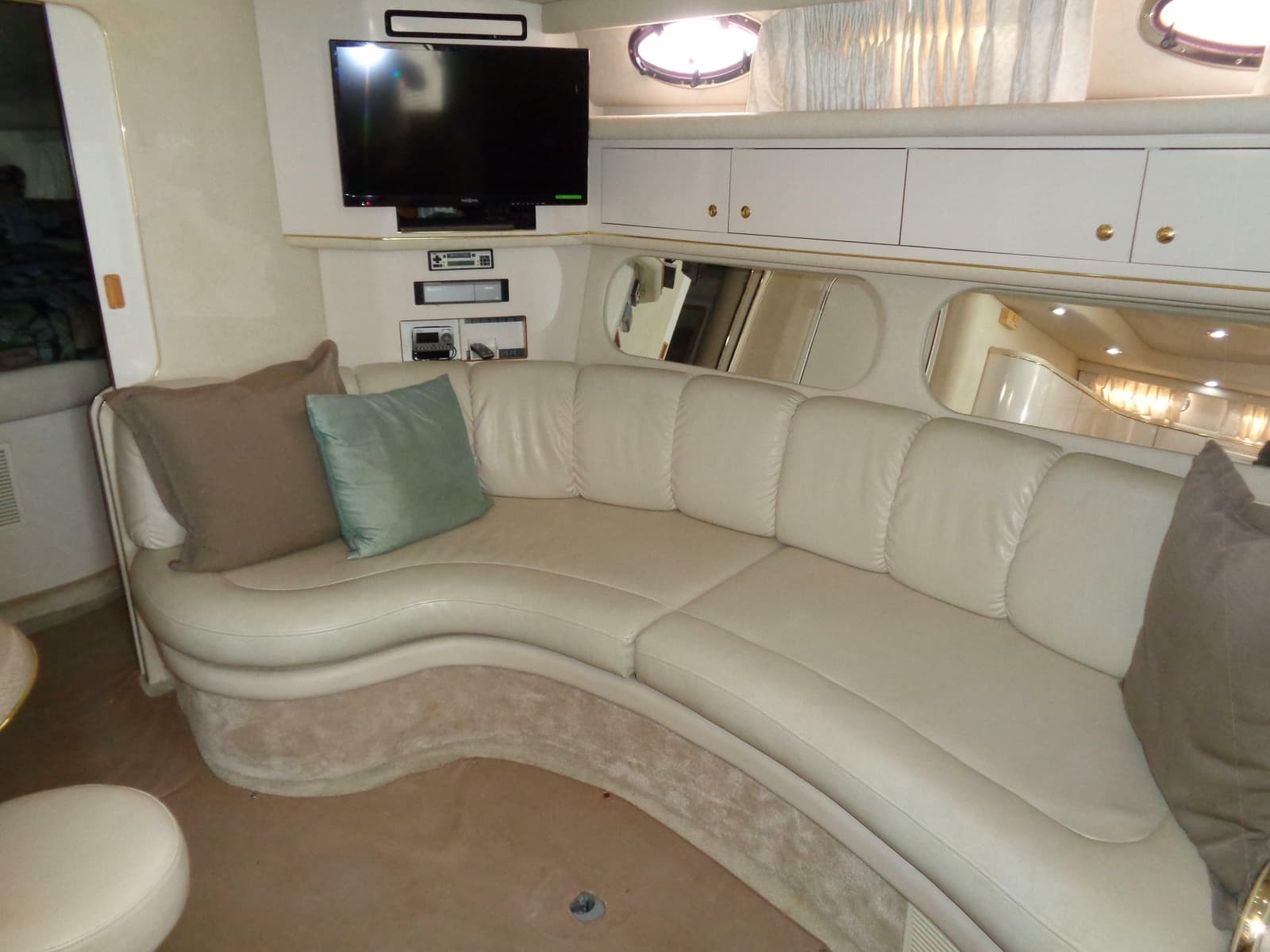 1997 Sea Ray 370 Sundancer - Photo 41