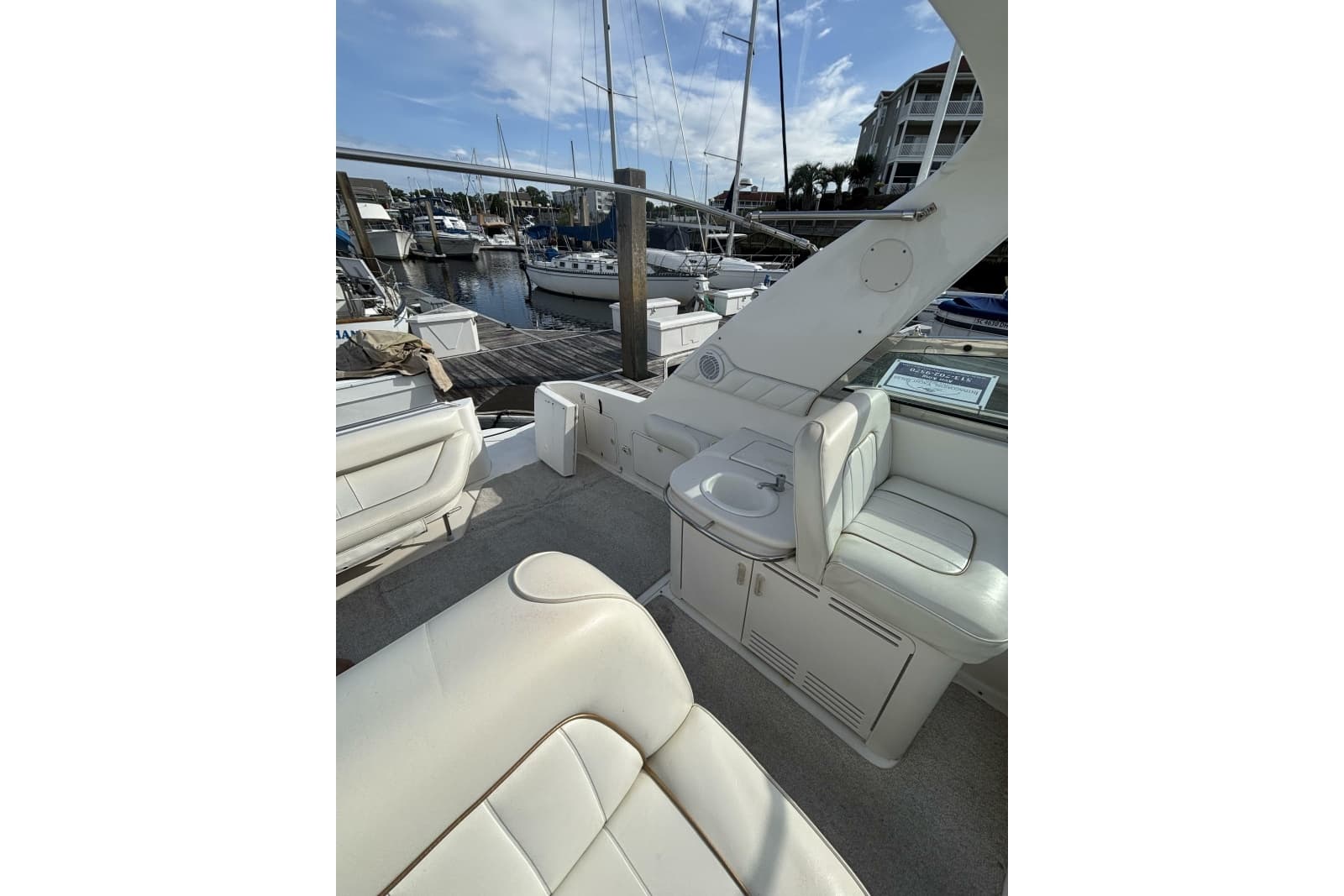 1997 Sea Ray 370 Sundancer - Photo 27