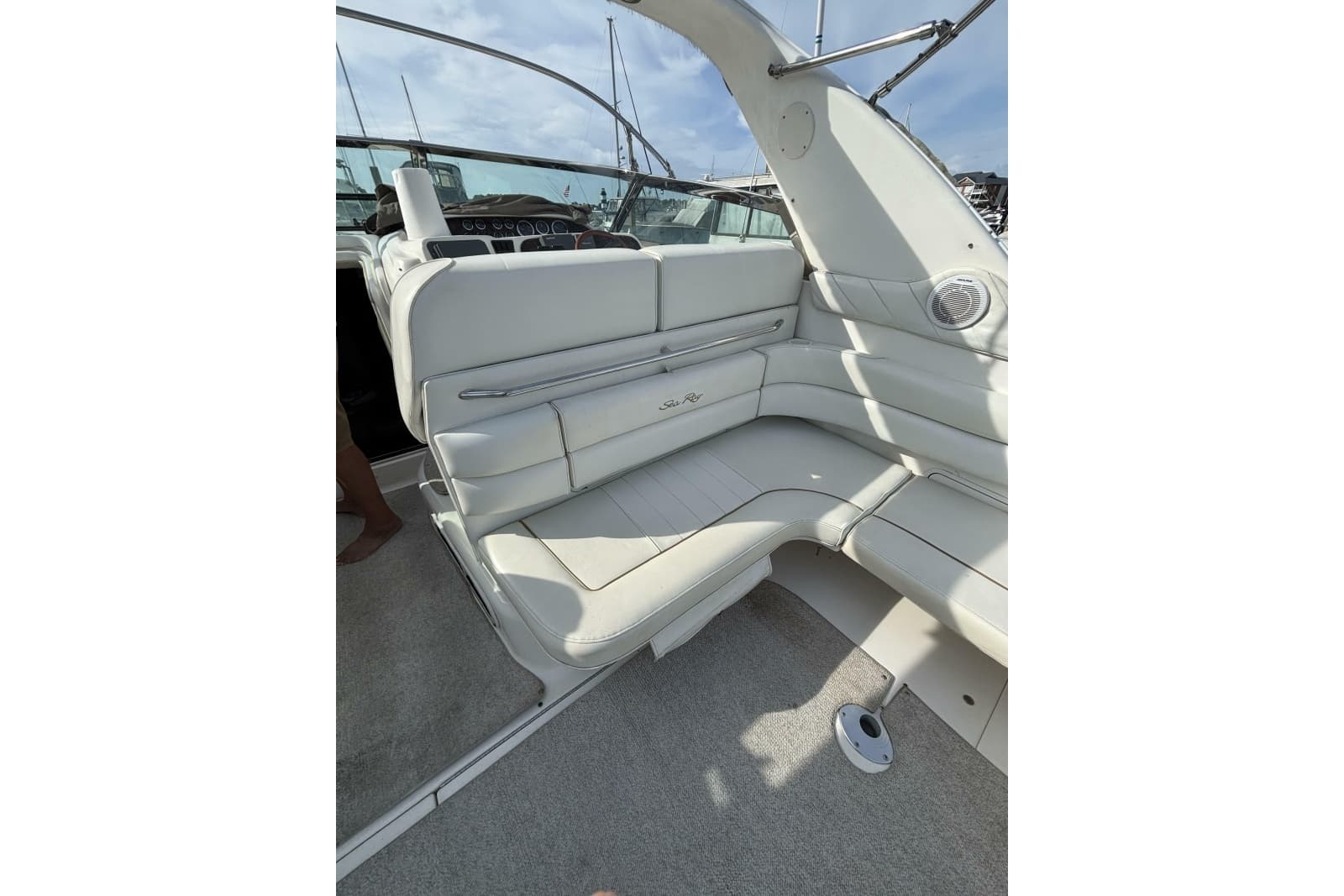 1997 Sea Ray 370 Sundancer - Photo 33