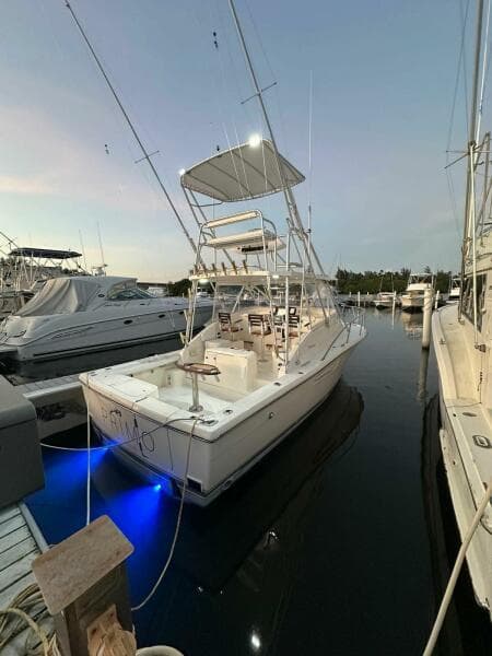 1997 Pursuit 3000 Offshore Express