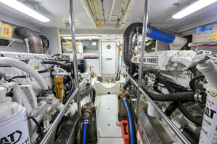 2001 Ocean Alexander 602 MKI