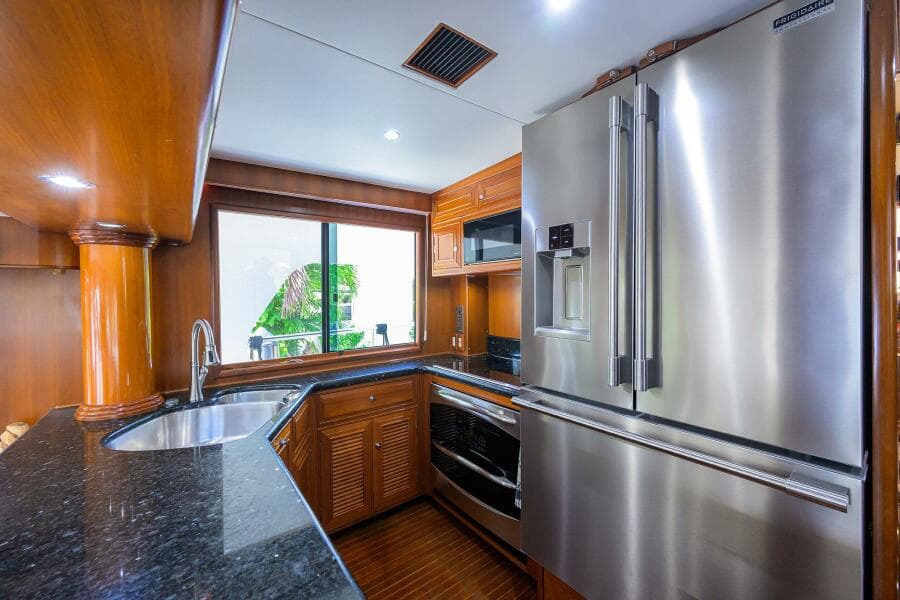 2001 Ocean Alexander 602 MKI