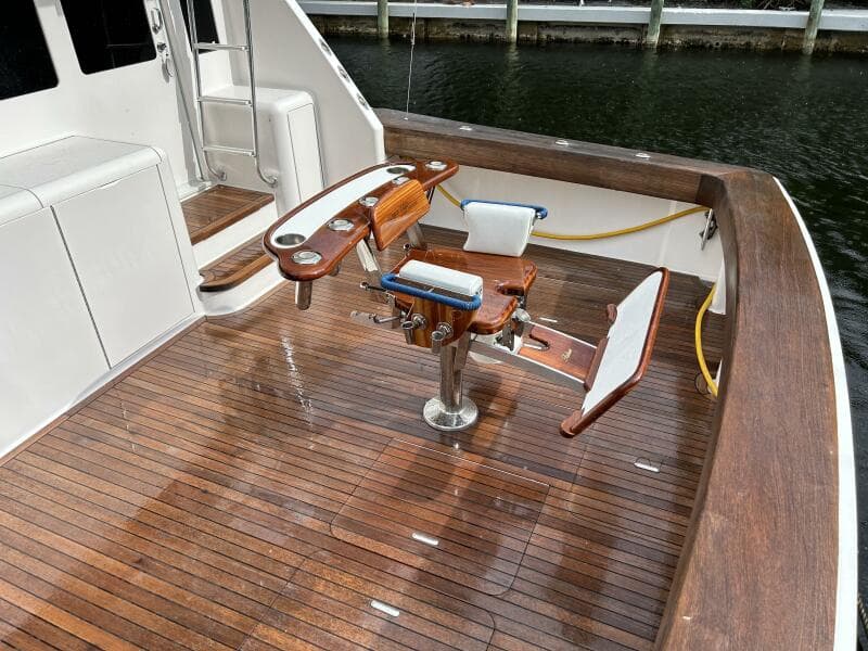 2006 Viking 52 Convertible