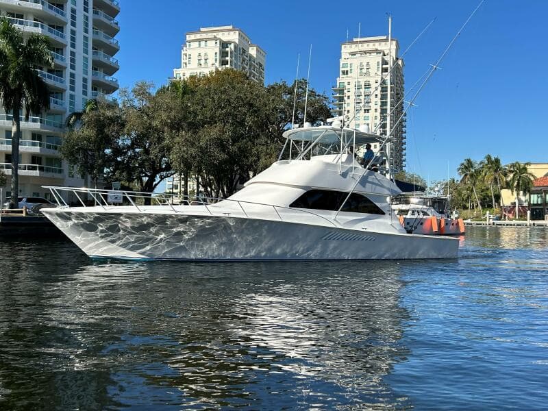 2006 Viking 52 Convertible