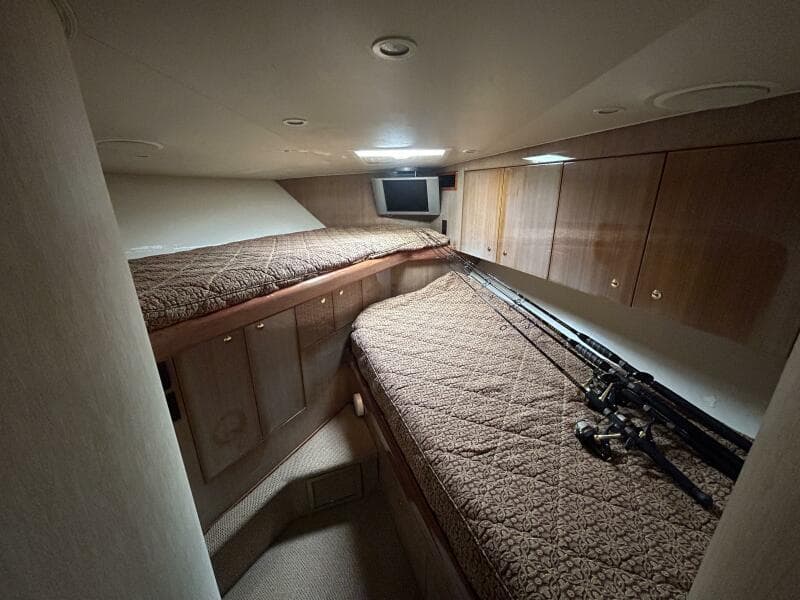 2006 Viking 52 Convertible